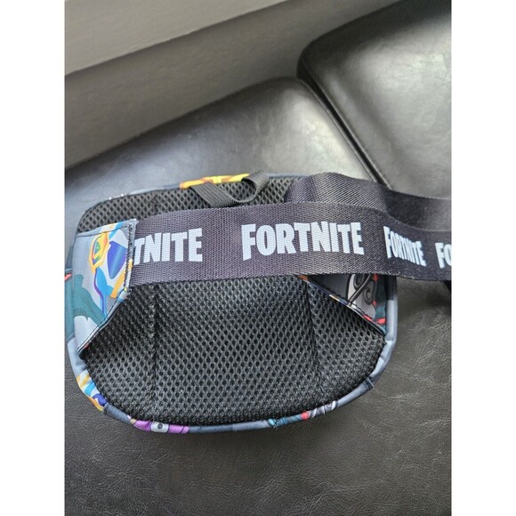 FORTNITE Multiplier Waist Pack NEW Rare - Picture 5 of 11